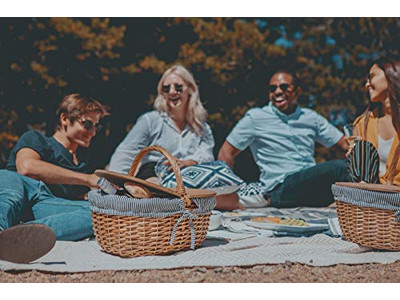 سلة عشب البحر الصغيرة لمعدات النزهة ومجموعة الإكسسوارات بغطاء خشبي