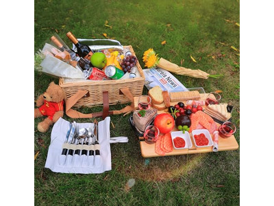 سلة نزهة خشبية عتيقة على شكل قلب يدوية الصنع كبيرة بسعة ناعمة